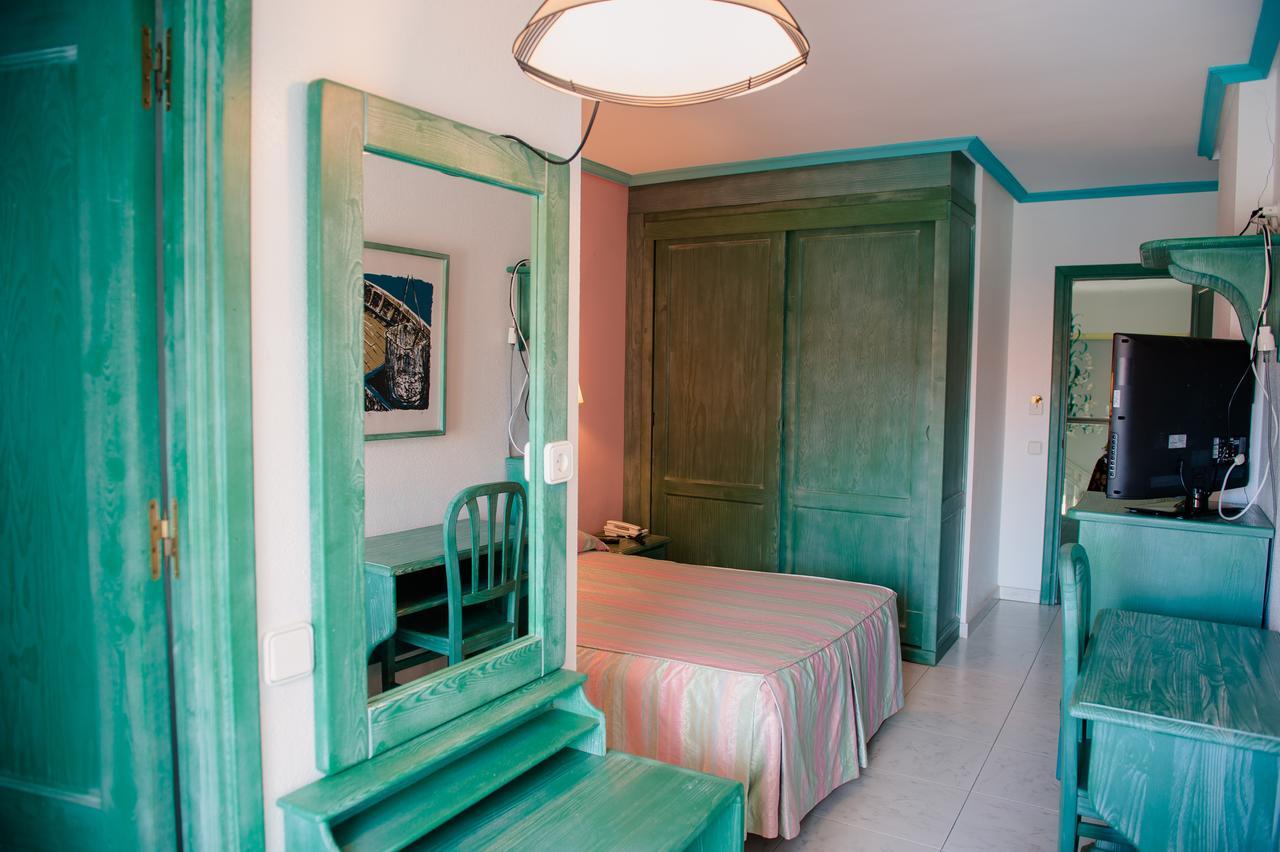 Hotel Torre Cristina Noja Bagian luar foto